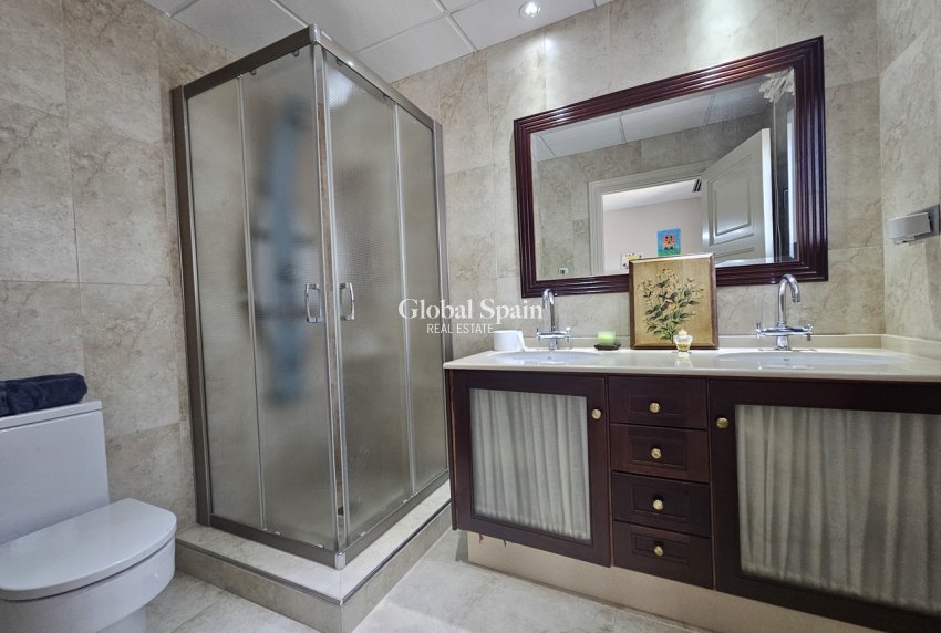 Resale - VILLA -
LA MANGA DEL MAR MENOR - Costa Calida