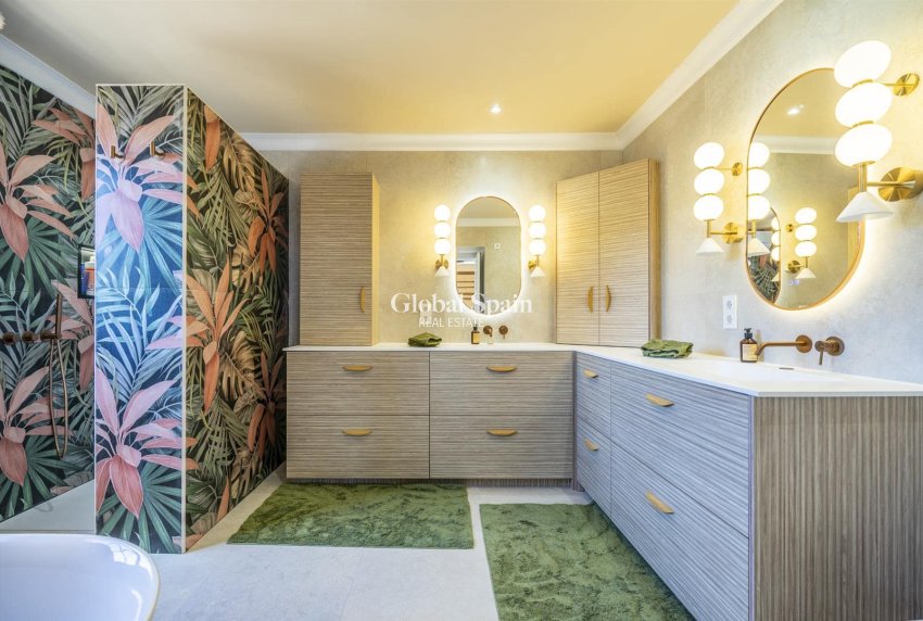 Resale - VILLA -
LA MANGA DEL MAR MENOR - Costa Calida