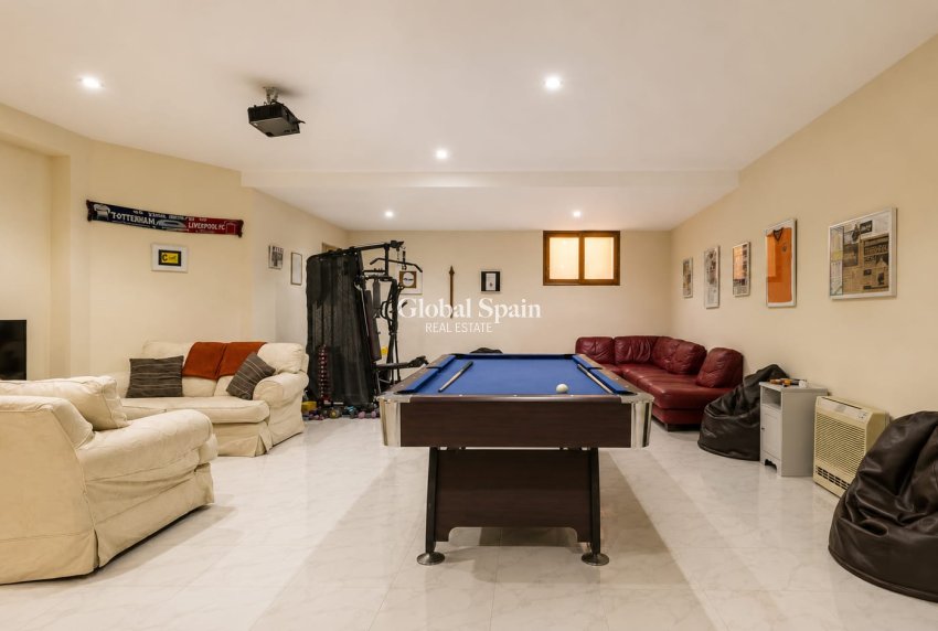 Resale - VILLA -
LA MANGA DEL MAR MENOR - Costa Calida