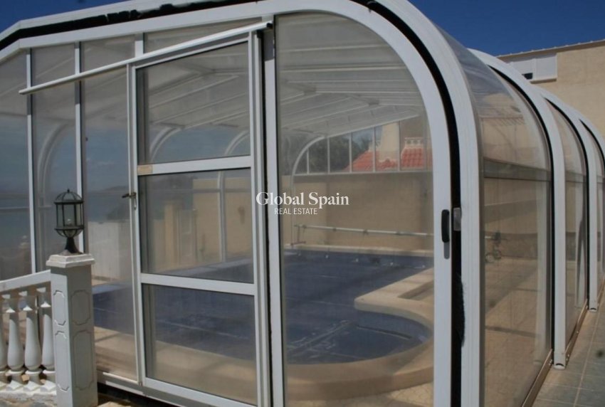 Resale - VILLA -
LA MANGA DEL MAR MENOR - Km 17