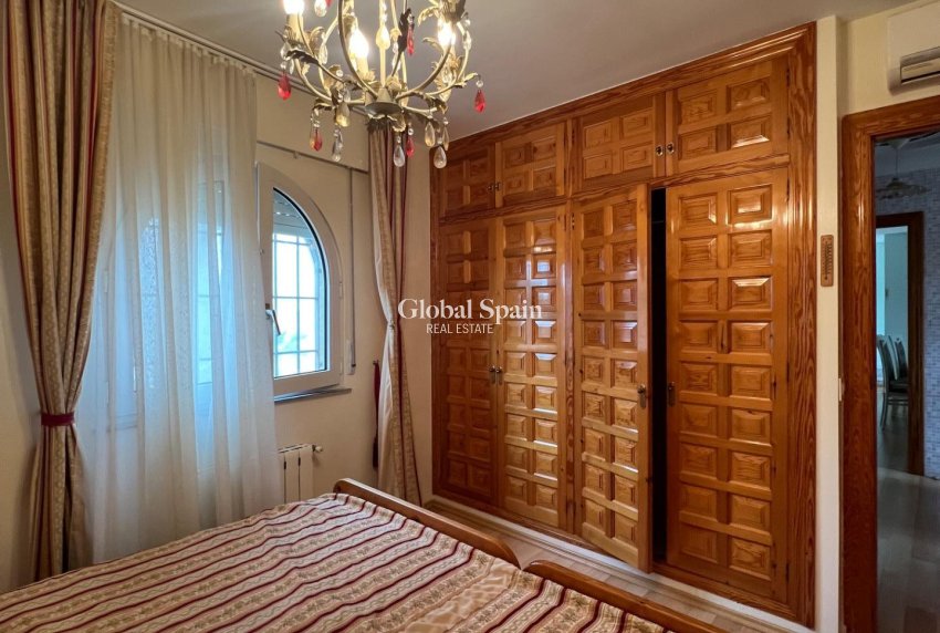 Resale - VILLA -
LA MANGA DEL MAR MENOR - Km 17