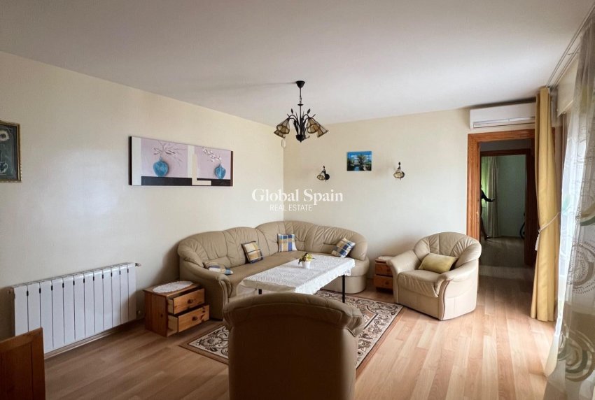 Resale - VILLA -
LA MANGA DEL MAR MENOR - Km 17