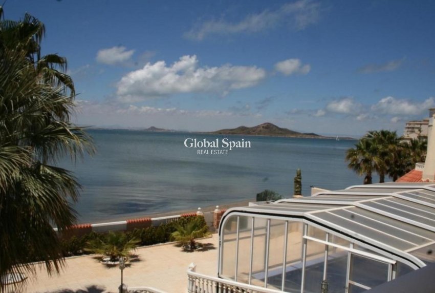Resale - VILLA -
LA MANGA DEL MAR MENOR - Km 17