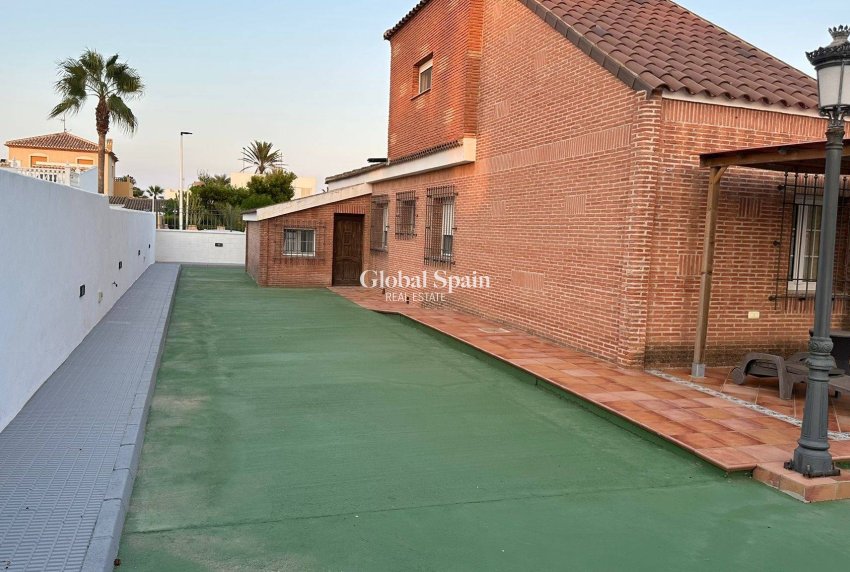 Resale - VILLA -
LA MANGA DEL MAR MENOR - Playa Principe