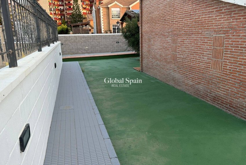 Resale - VILLA -
LA MANGA DEL MAR MENOR - Playa Principe