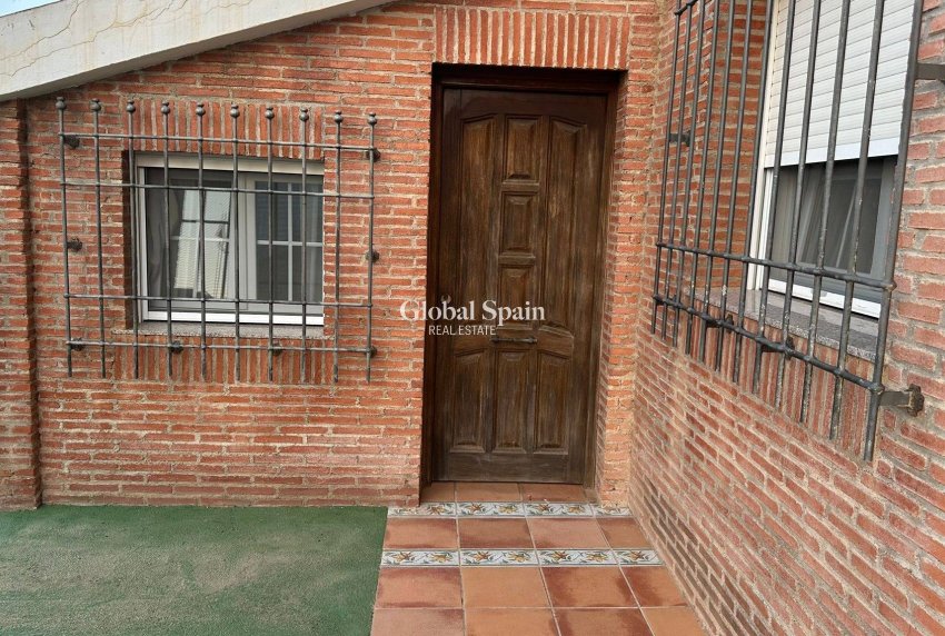 Resale - VILLA -
LA MANGA DEL MAR MENOR - Playa Principe