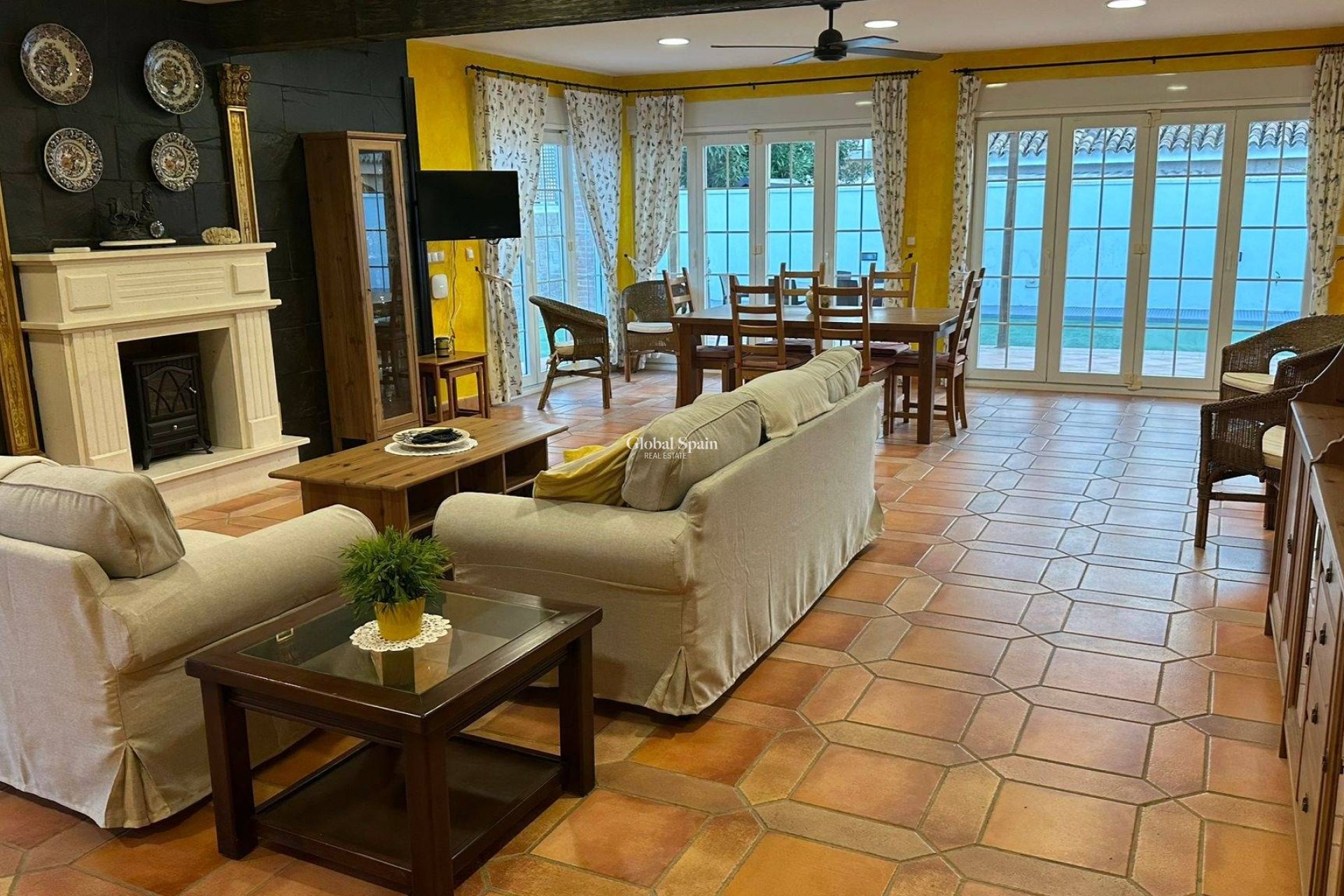 Resale - VILLA -
LA MANGA DEL MAR MENOR - Playa Principe