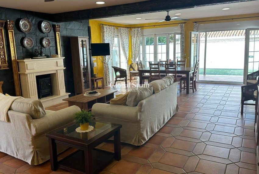 Resale - VILLA -
LA MANGA DEL MAR MENOR - Playa Principe