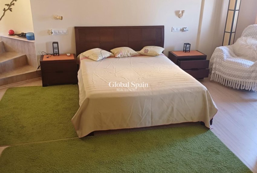 Resale - VILLA -
LA MANGA DEL MAR MENOR - Veneziola