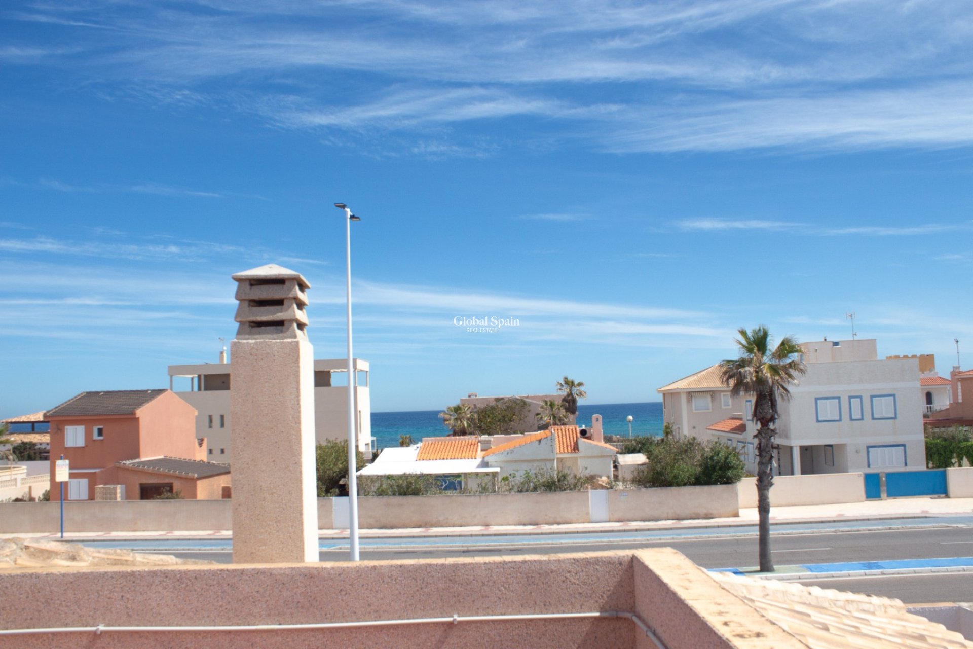 Resale - VILLA -
LA MANGA DEL MAR MENOR