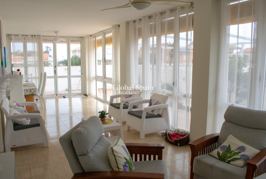 Resale - VILLA -
LA MANGA DEL MAR MENOR