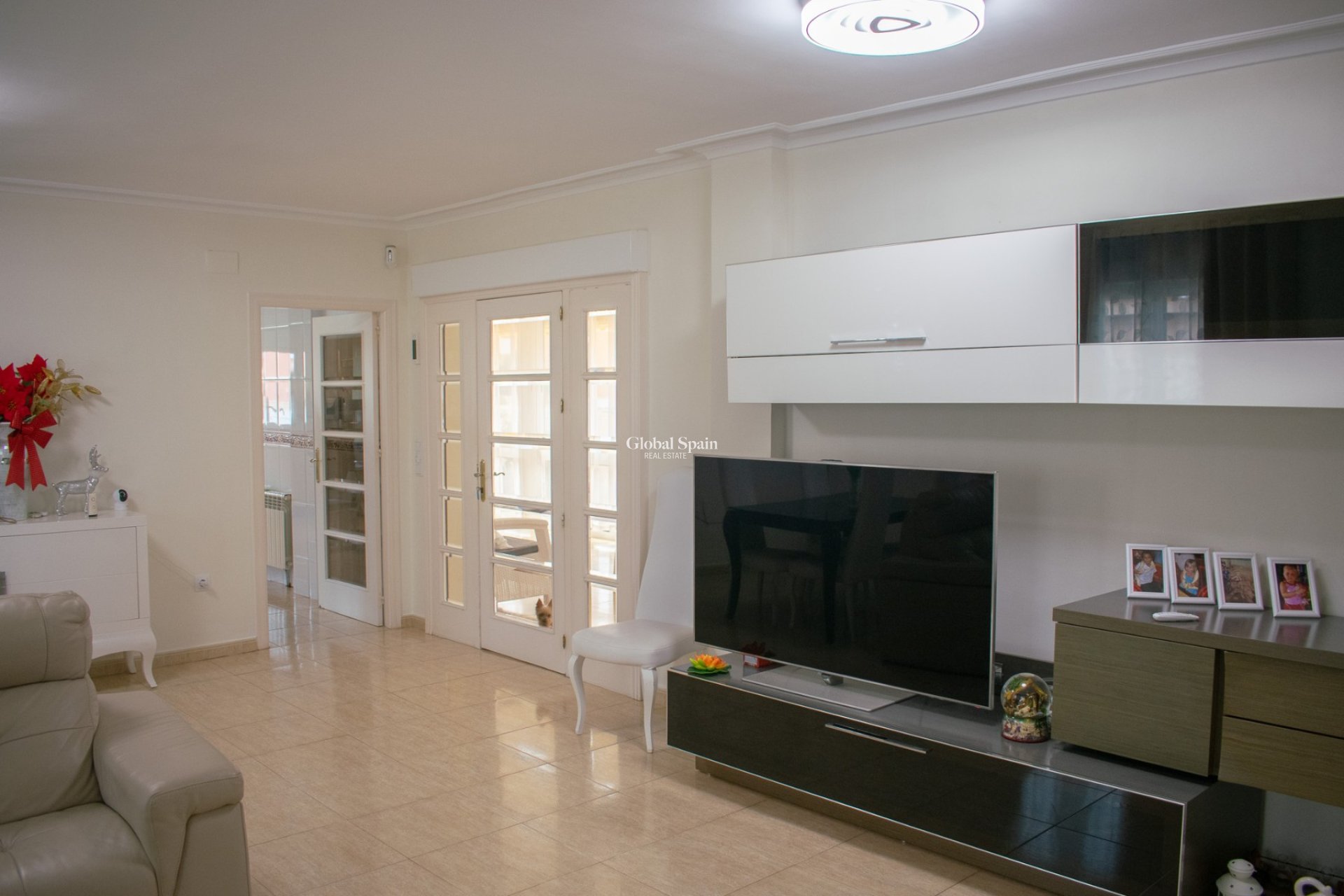 Resale - VILLA -
LA MANGA DEL MAR MENOR