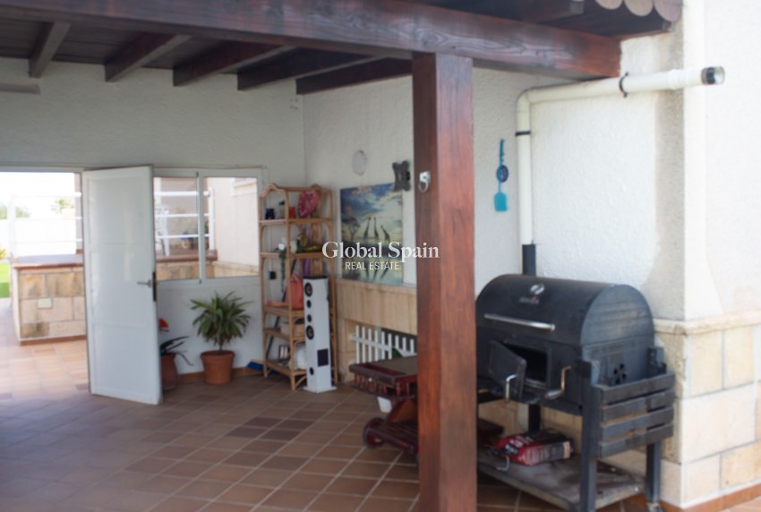 Resale - VILLA -
LA MANGA DEL MAR MENOR