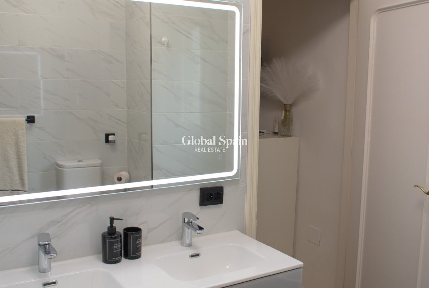 Resale - VILLA -
LA MANGA DEL MAR MENOR