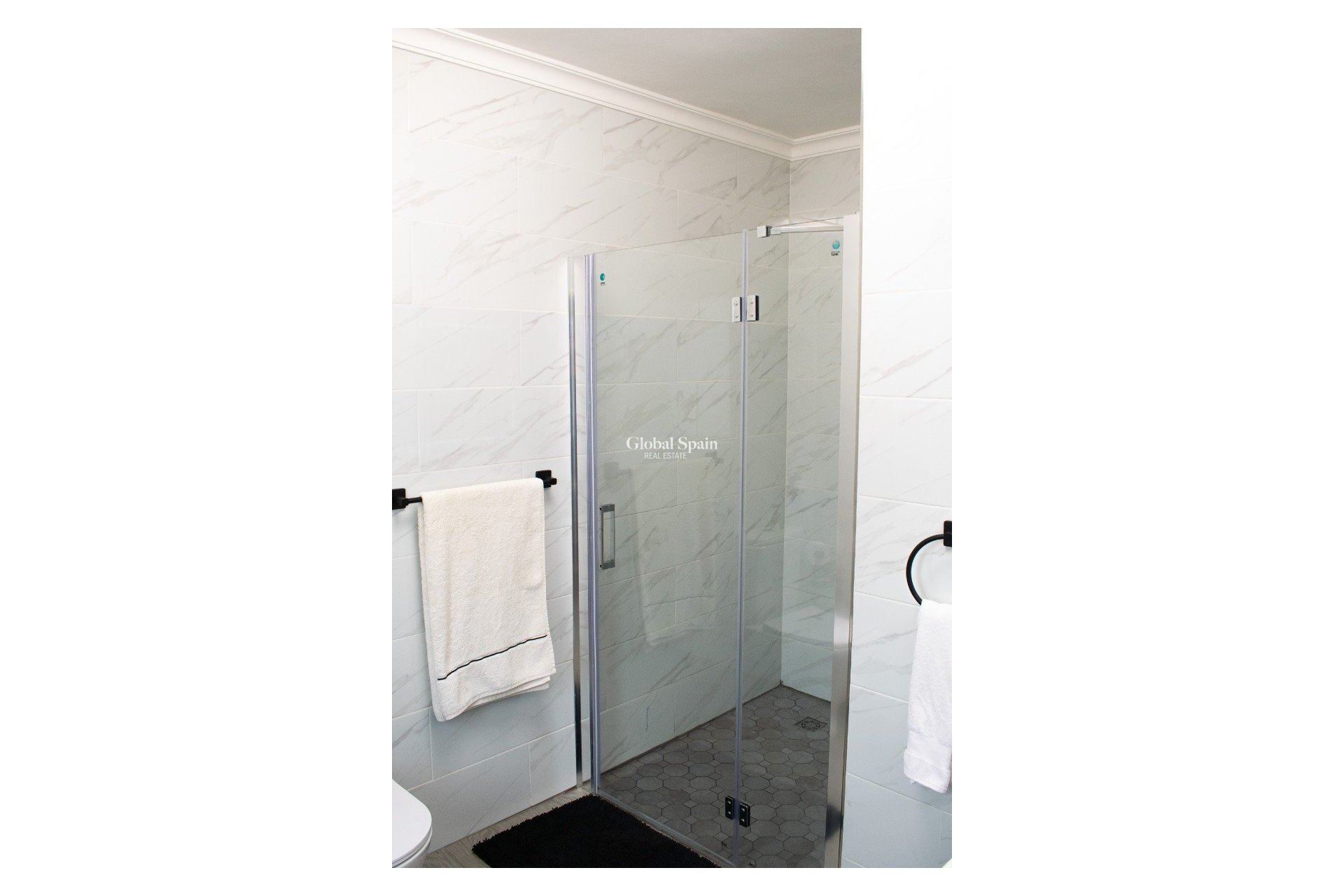 Resale - VILLA -
LA MANGA DEL MAR MENOR