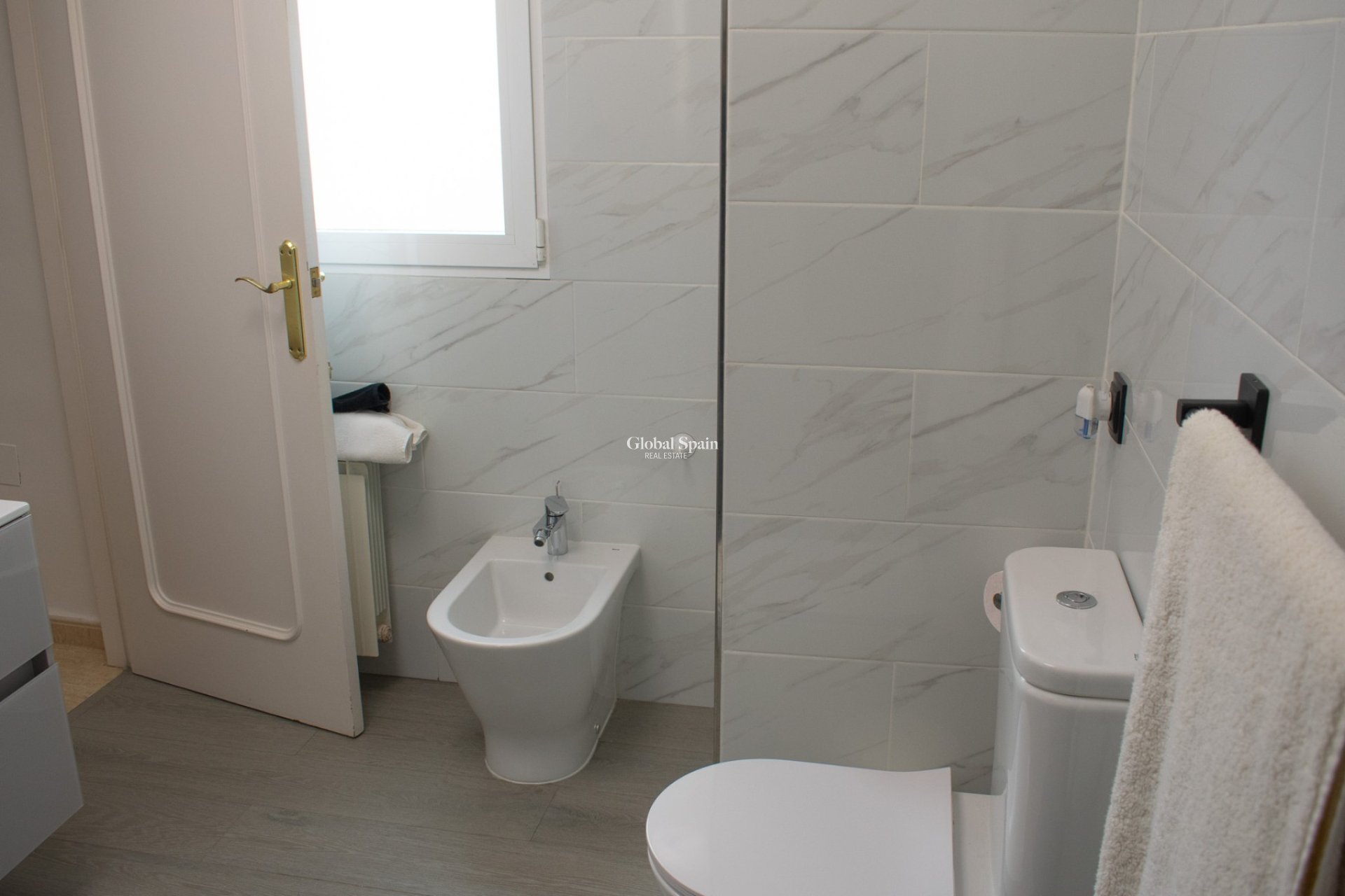 Resale - VILLA -
LA MANGA DEL MAR MENOR