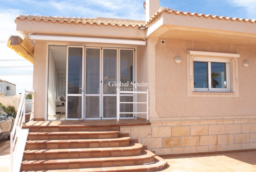 Resale - VILLA -
LA MANGA DEL MAR MENOR