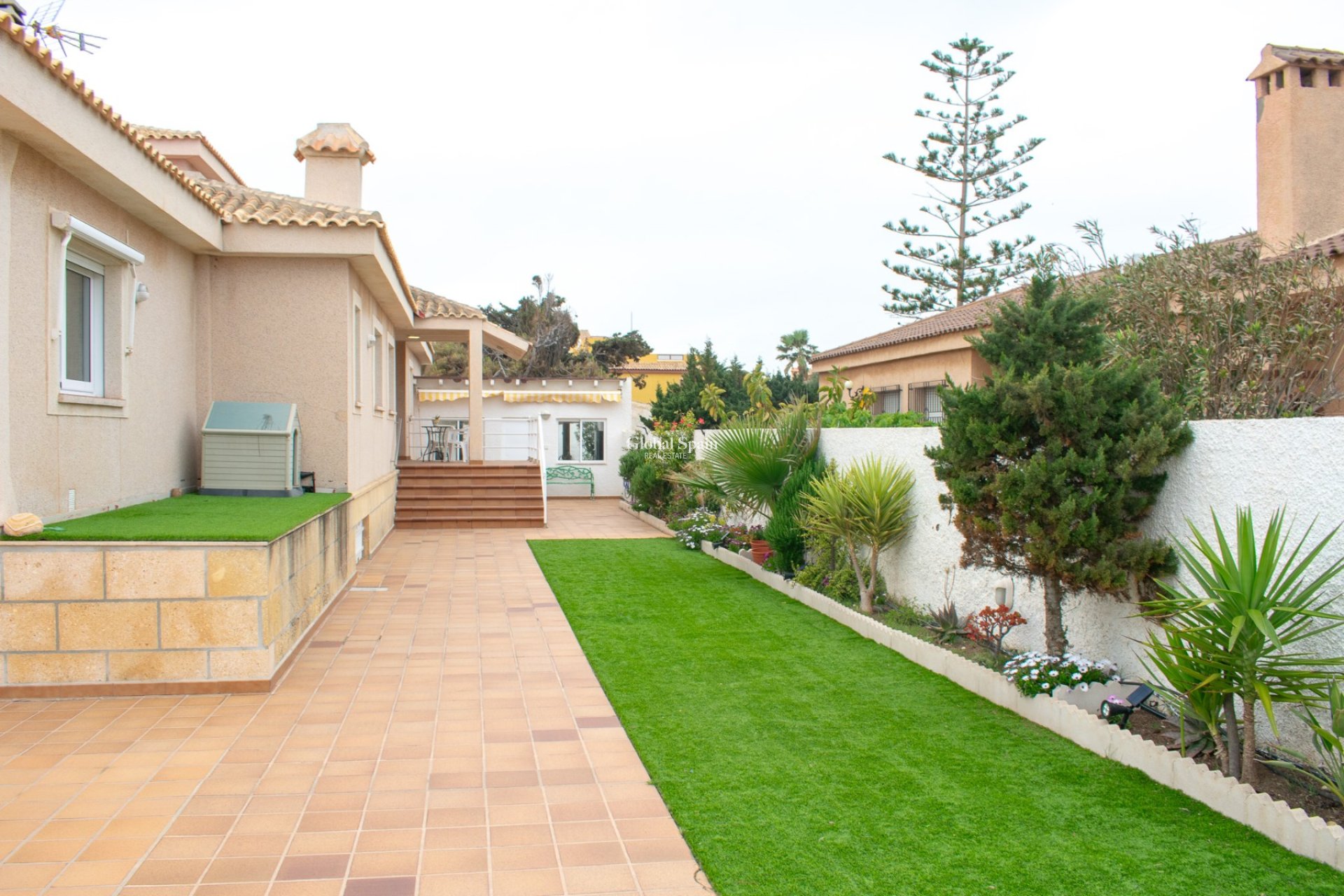 Resale - VILLA -
LA MANGA DEL MAR MENOR
