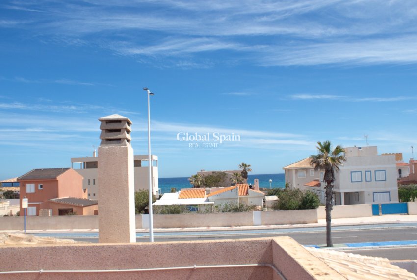 Resale - VILLA -
LA MANGA DEL MAR MENOR