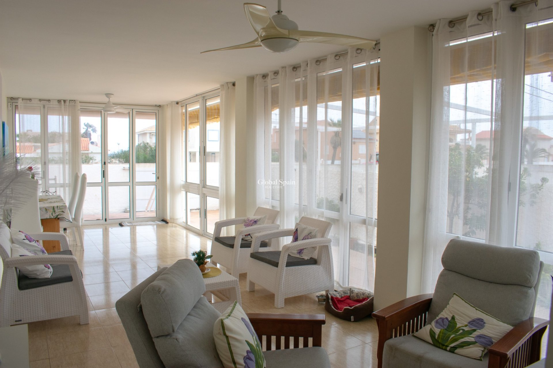 Resale - VILLA -
LA MANGA DEL MAR MENOR