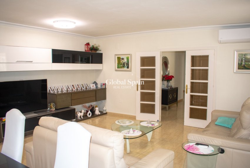 Resale - VILLA -
LA MANGA DEL MAR MENOR