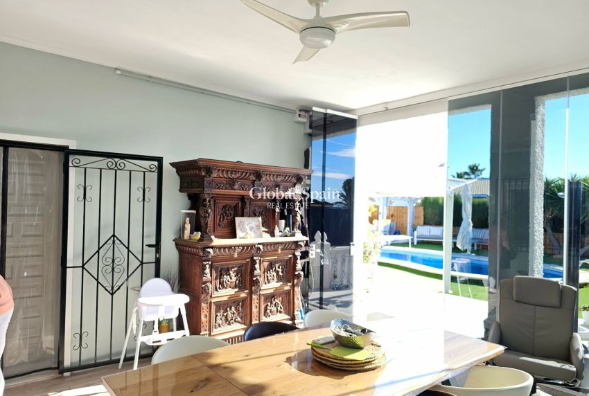 Resale - VILLA -
LA MARINA