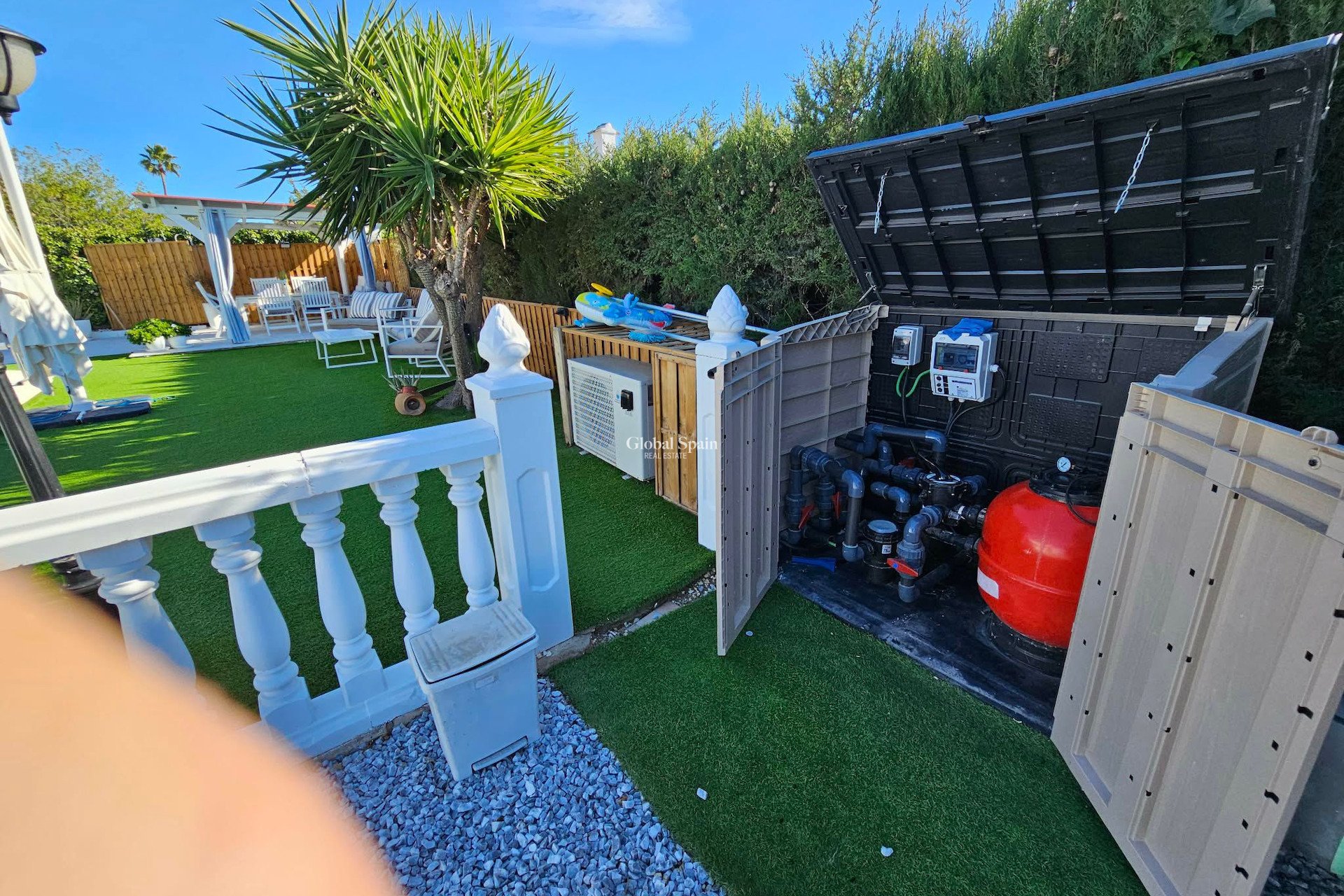 Resale - VILLA -
LA MARINA