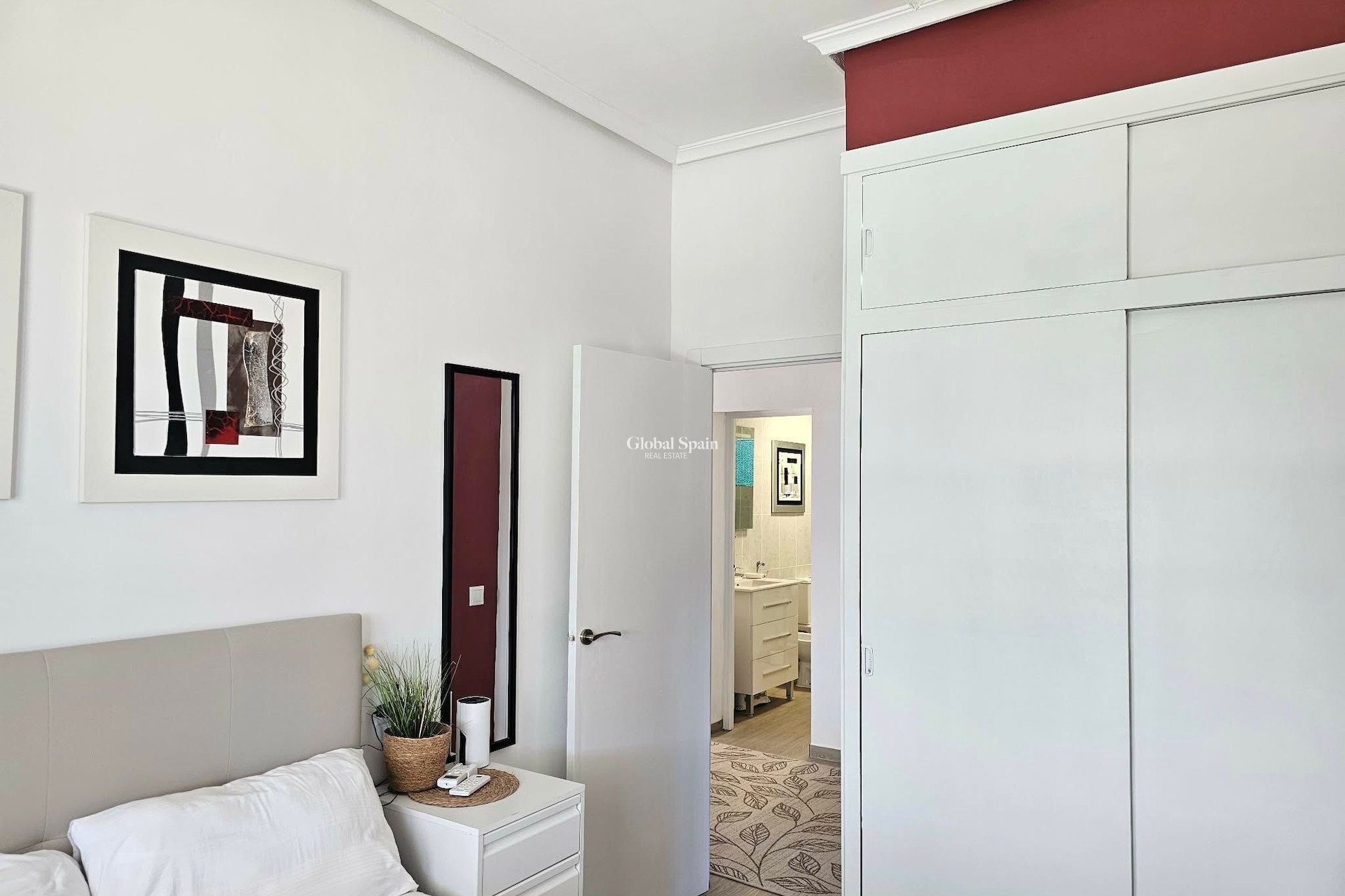 Resale - VILLA -
LA MARINA