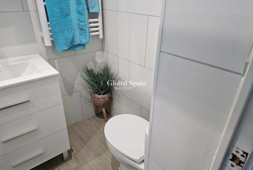 Resale - VILLA -
LA MARINA