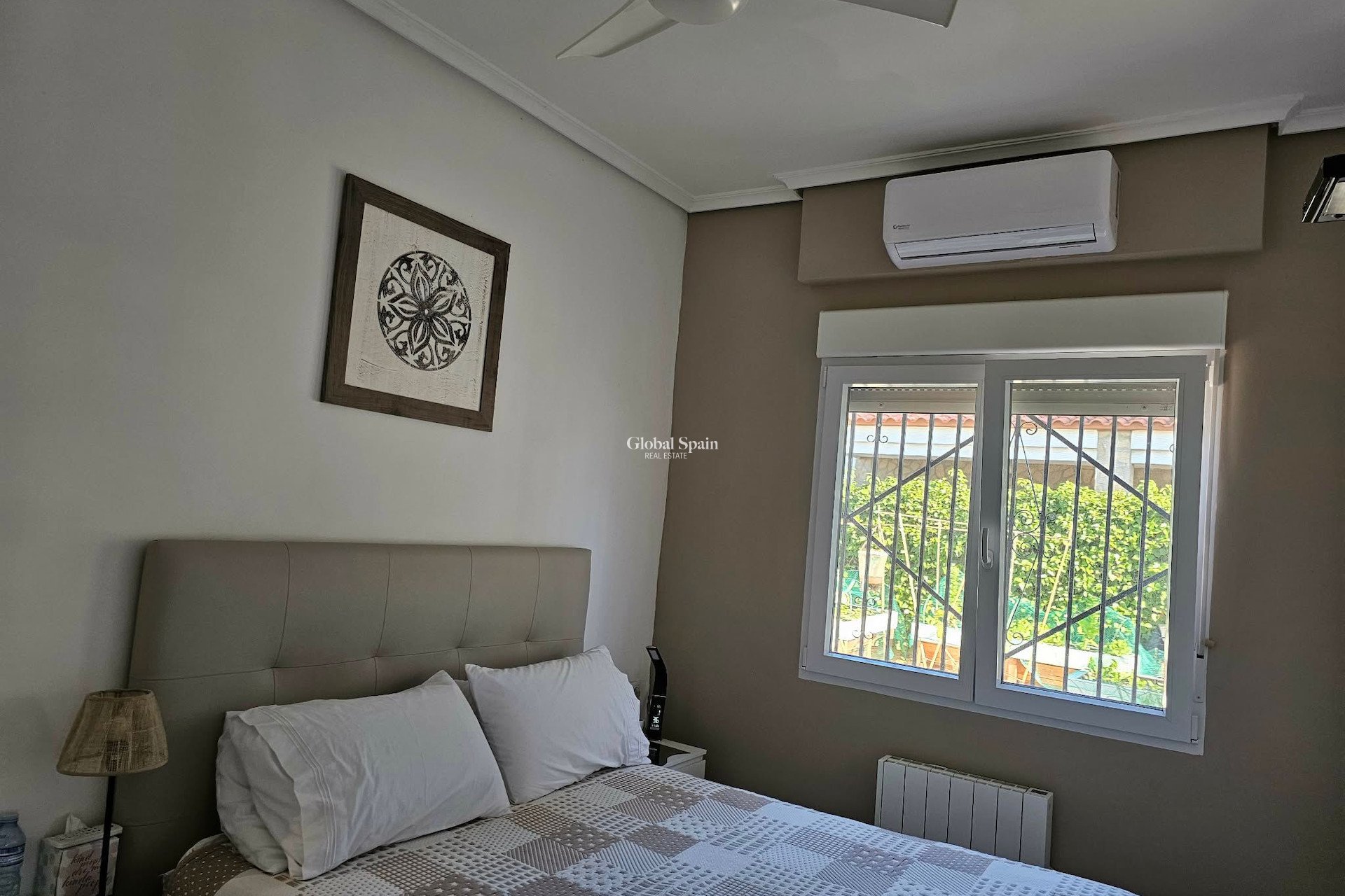 Resale - VILLA -
LA MARINA