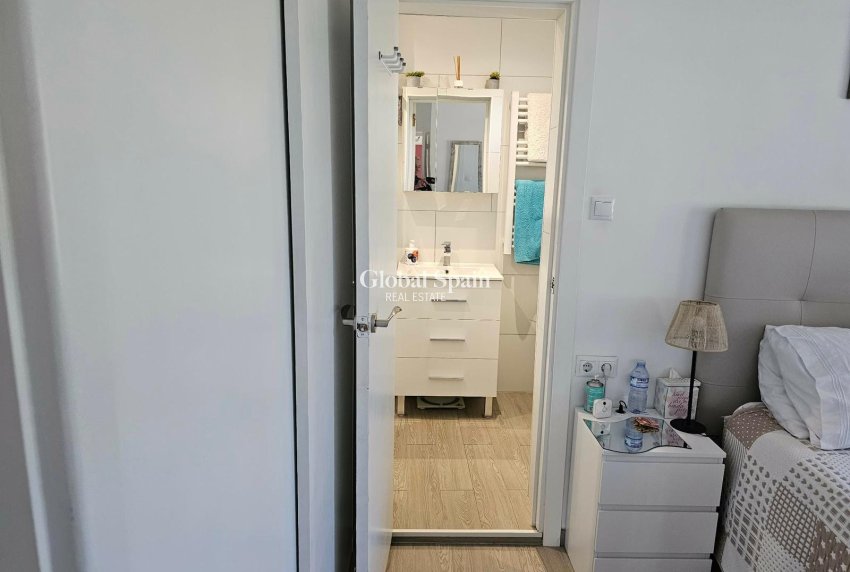 Resale - VILLA -
LA MARINA