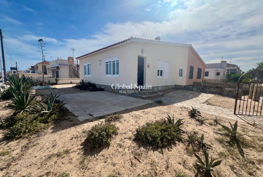 Resale - VILLA -
LA MATA - Costa Blanca