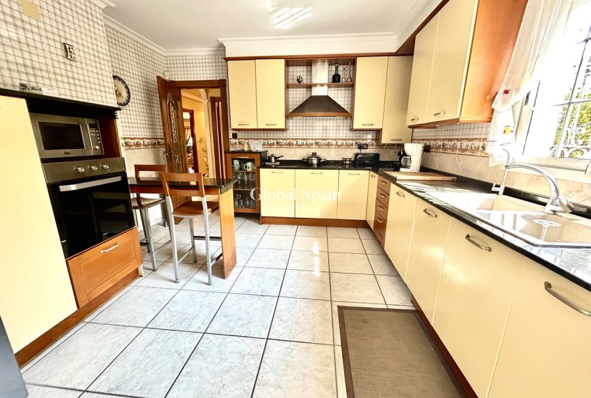 Resale - VILLA -
LA MATA - Costa Blanca