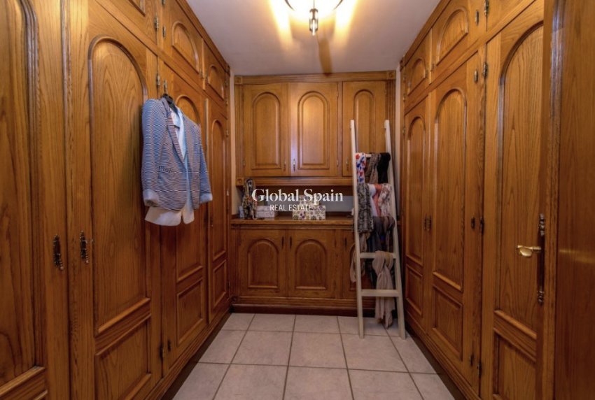 Resale - VILLA -
LA MATA - Costa Blanca