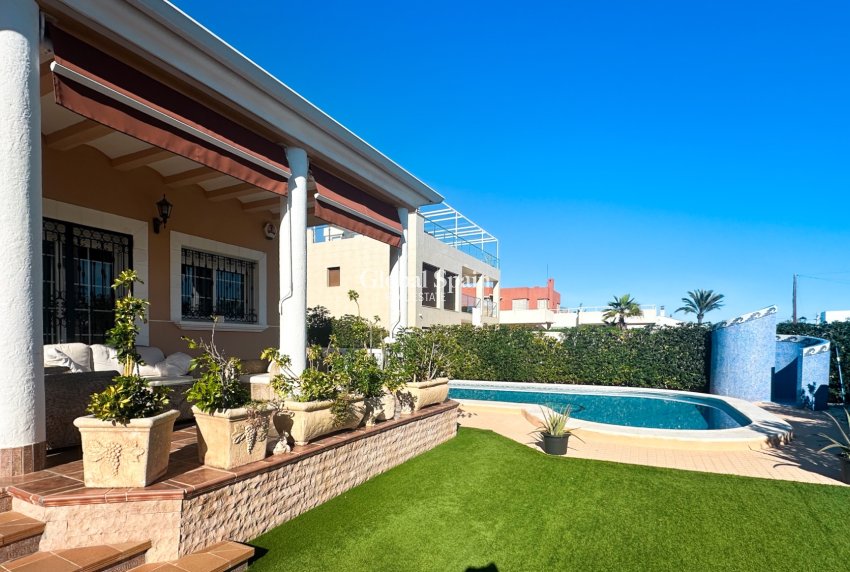 Resale - VILLA -
LA MATA - Costa Blanca