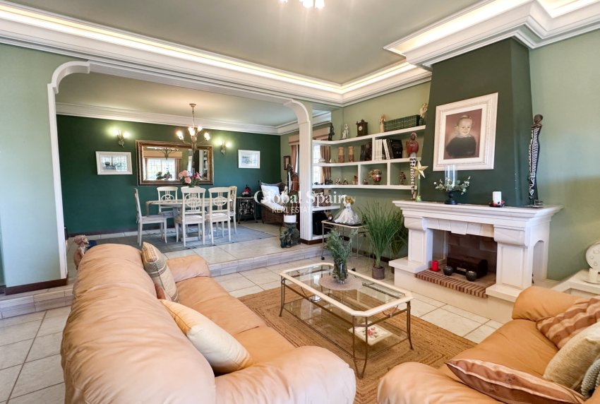 Resale - VILLA -
LA MATA - Costa Blanca