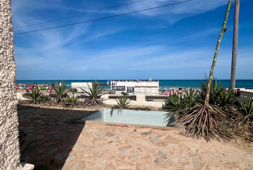 Resale - VILLA -
LA MATA - Costa Blanca