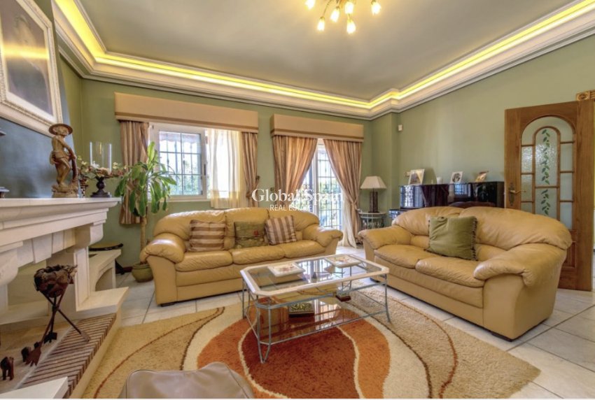 Resale - VILLA -
LA MATA - Costa Blanca