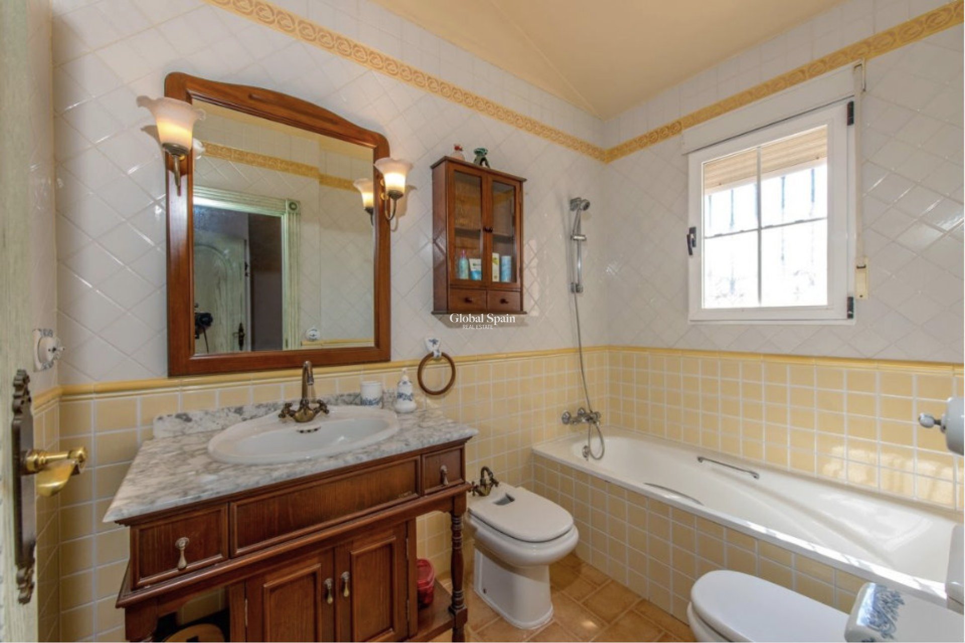 Resale - VILLA -
LA MATA - Costa Blanca