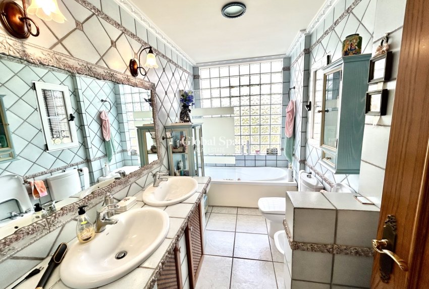 Resale - VILLA -
LA MATA - Costa Blanca