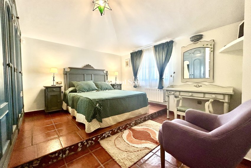Resale - VILLA -
LA MATA - Costa Blanca
