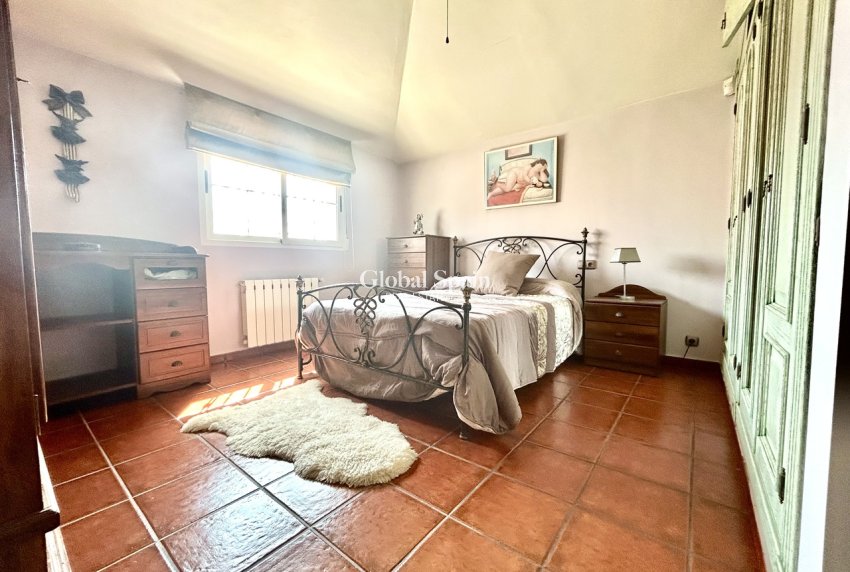 Resale - VILLA -
LA MATA - Costa Blanca