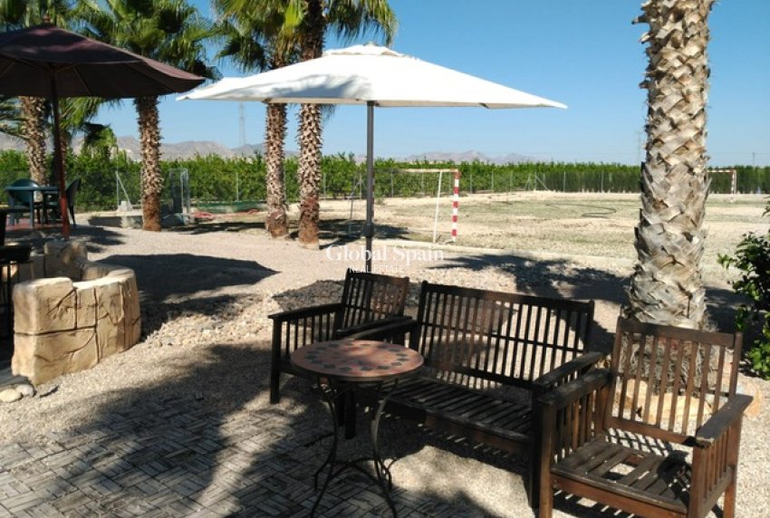 Resale - VILLA -
LA MATANZA - La Matanza