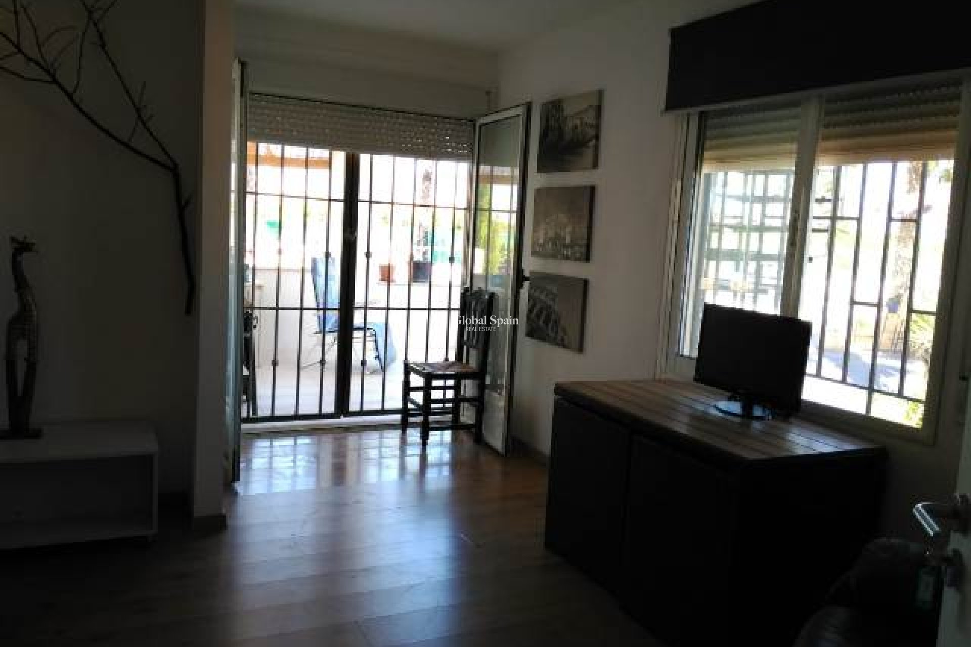 Resale - VILLA -
LA MATANZA - La Matanza