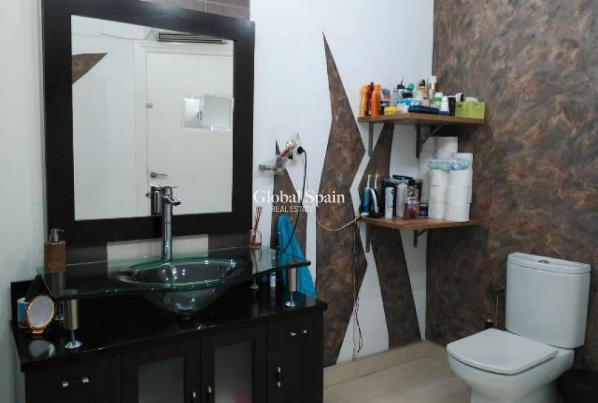 Resale - VILLA -
LA MATANZA - La Matanza