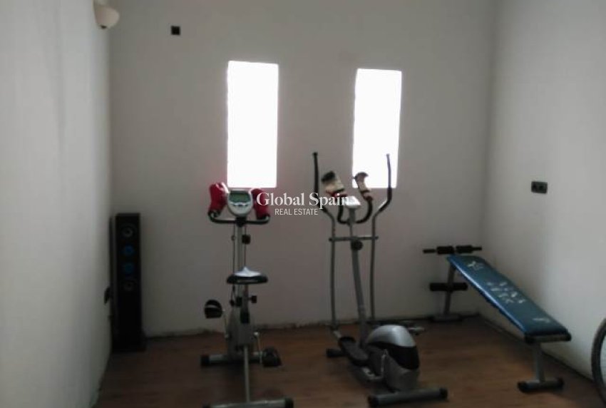 Resale - VILLA -
LA MATANZA - La Matanza