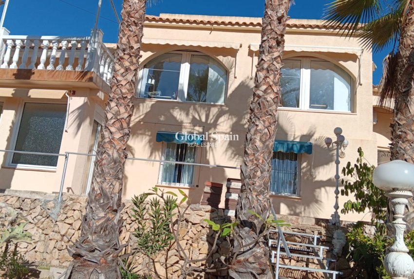 Resale - VILLA -
LA NUCÍA - Costa Blanca