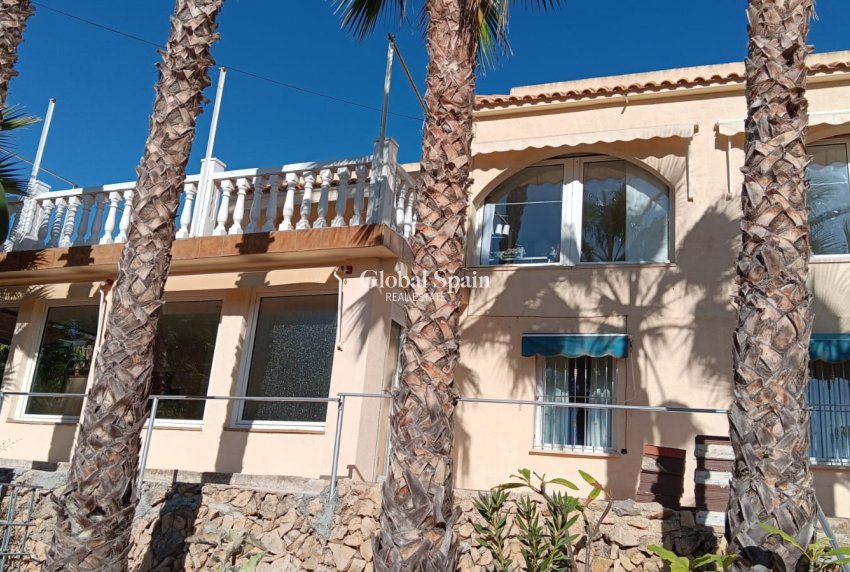 Resale - VILLA -
LA NUCÍA - Costa Blanca