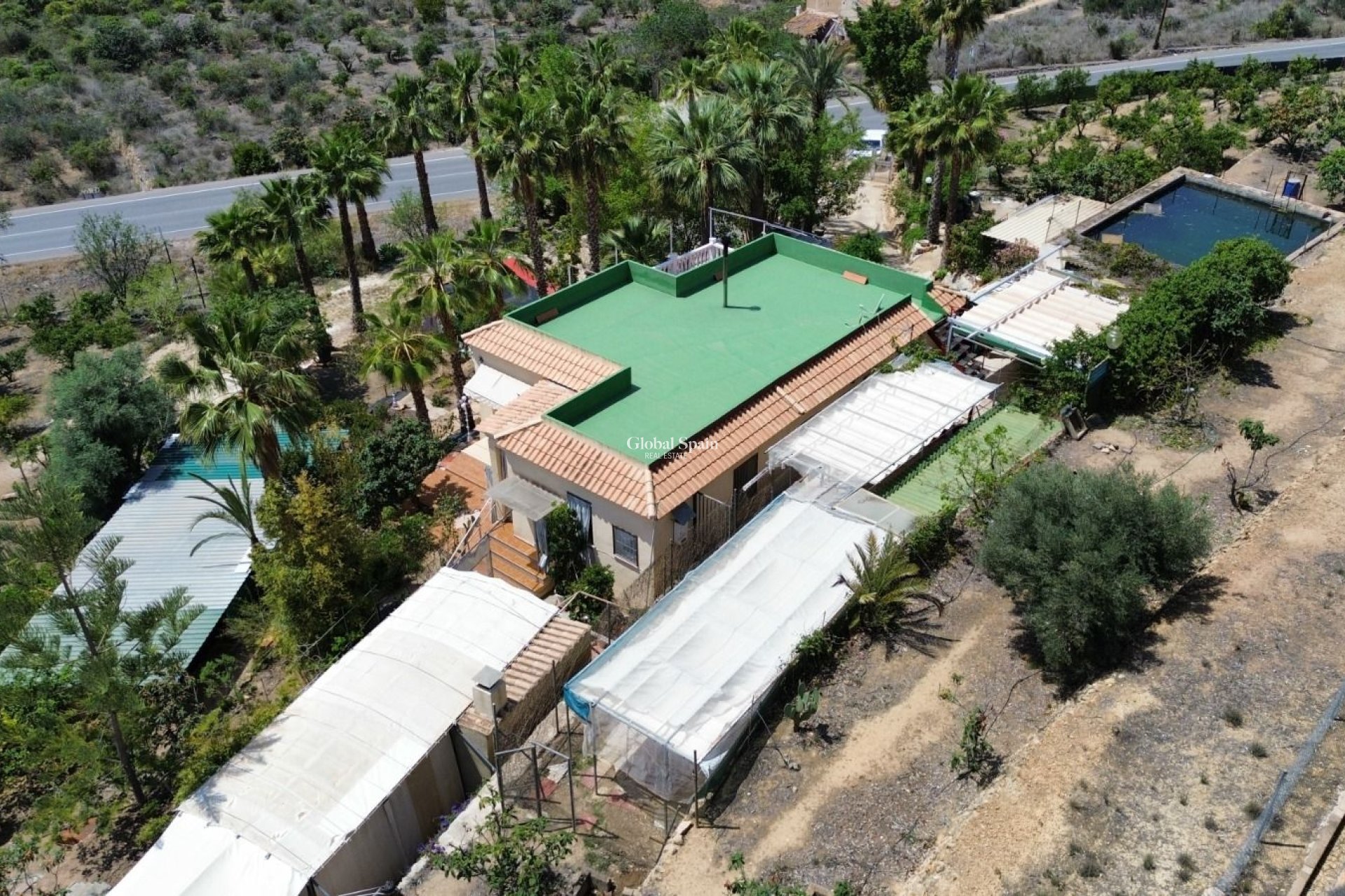 Resale - VILLA -
LA NUCÍA - Costa Blanca