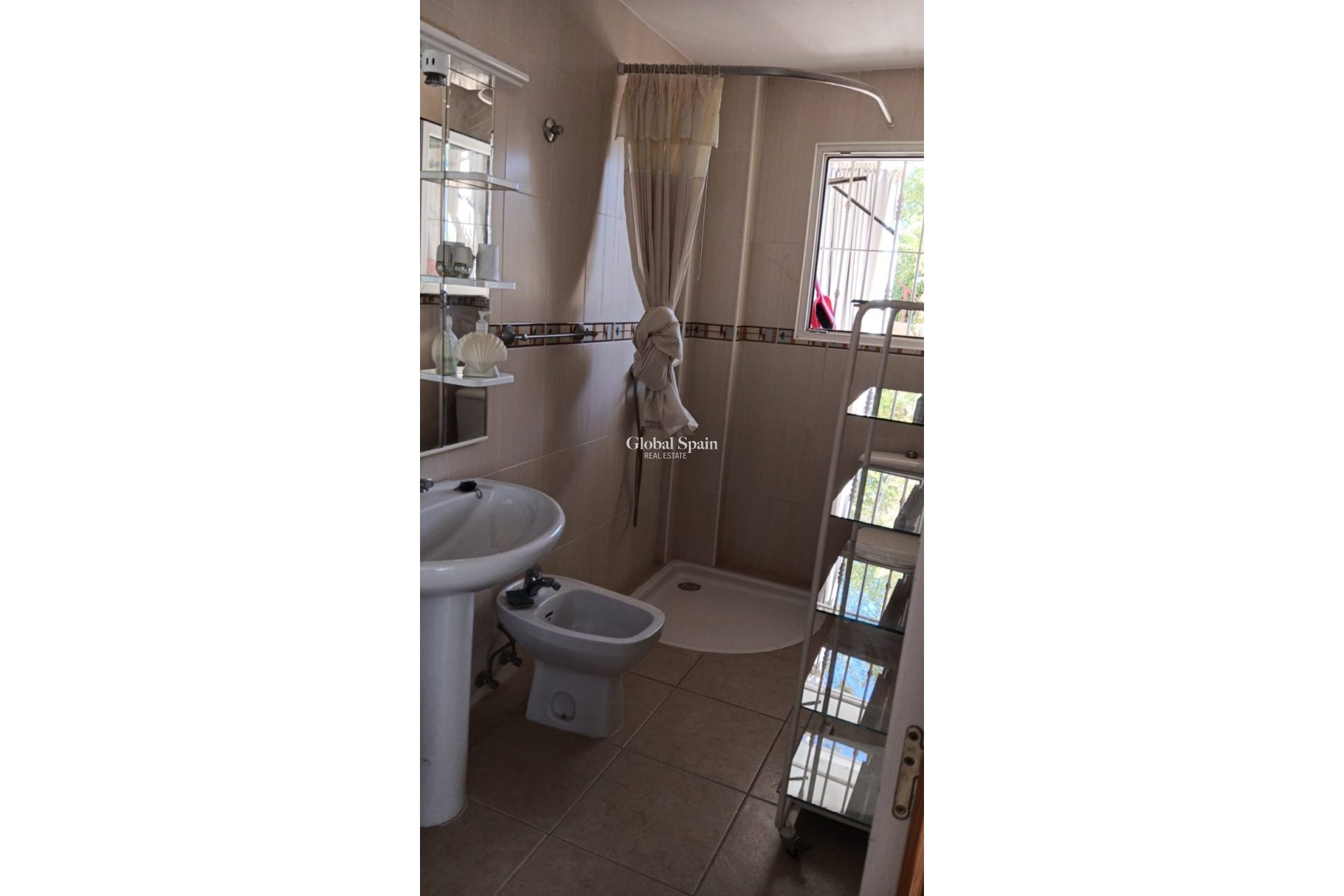 Resale - VILLA -
LA NUCÍA - Costa Blanca